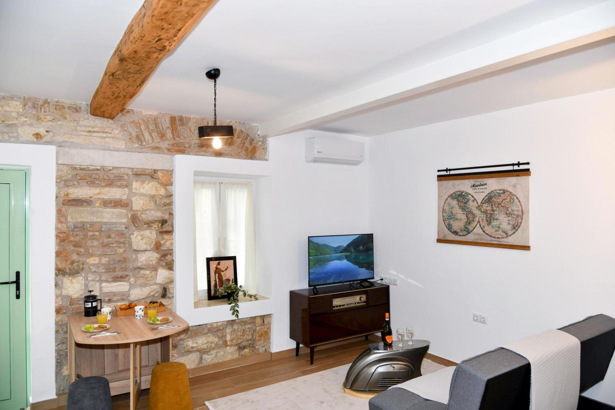 Captain Theo'S Modern Apartment Maria ليفكيمي المظهر الخارجي الصورة