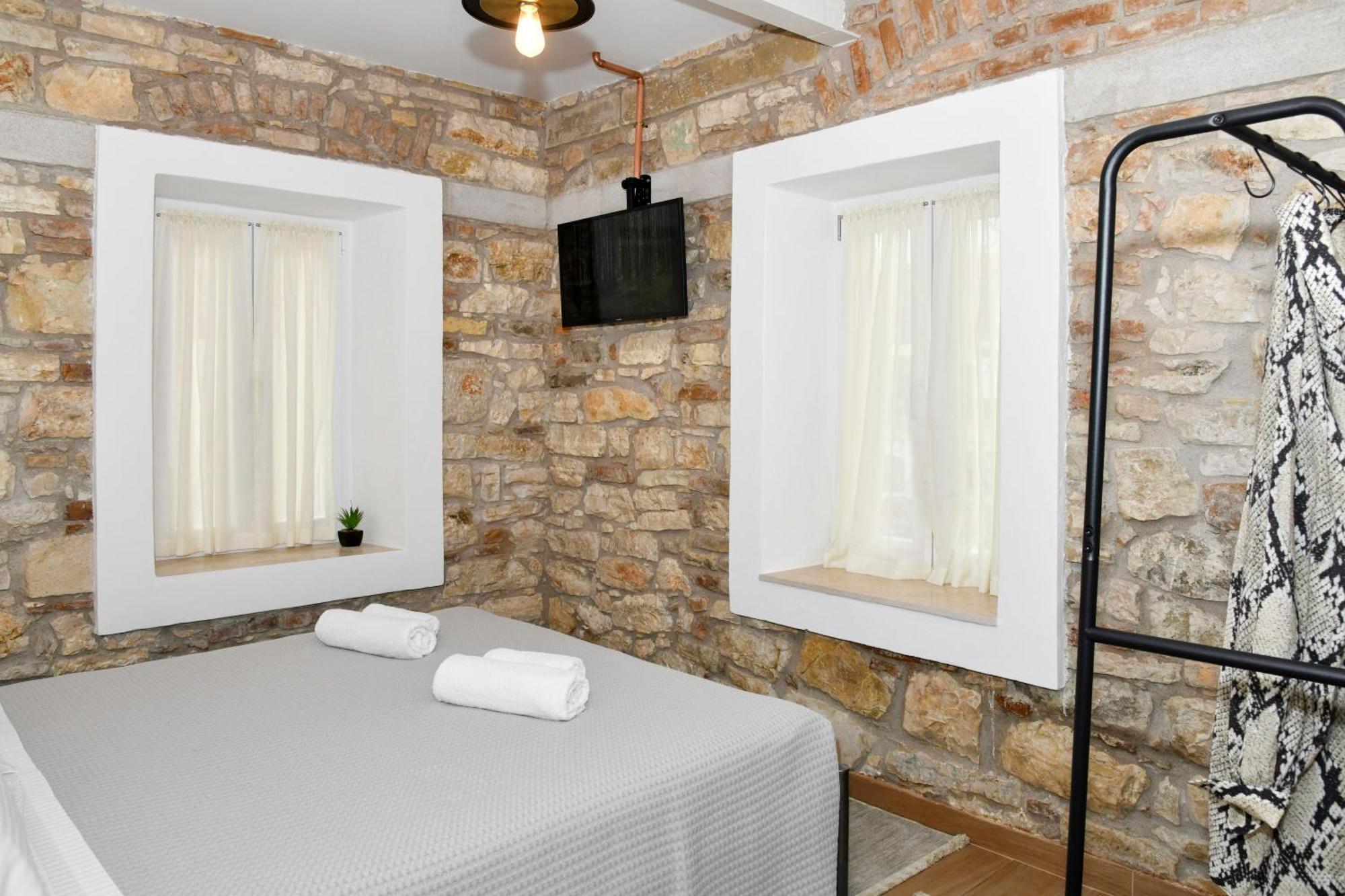 Captain Theo'S Modern Apartment Maria ليفكيمي المظهر الخارجي الصورة
